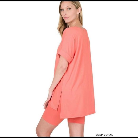 High/Low V-Neck Biker Shorts Set - Picture 2 of 4